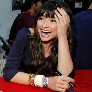 Crystal Reed Fotoğrafı