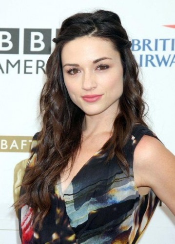 Crystal Reed Fotoğrafı