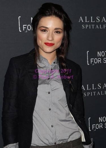 Crystal Reed Fotoğrafı