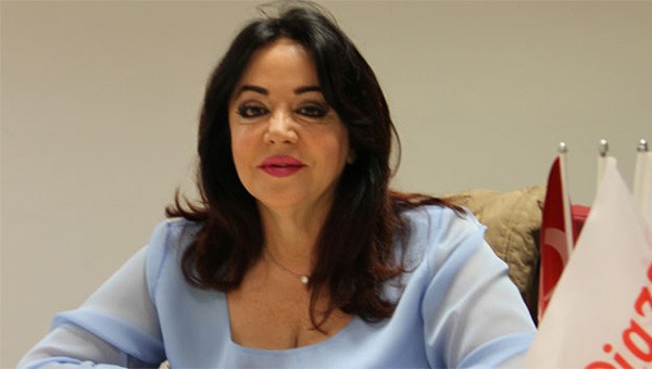 Oya Aydoğan Fotoğrafı