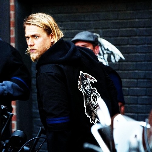 Charlie Hunnam Fotoğrafı