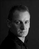 Nick Gordon fotoğrafı