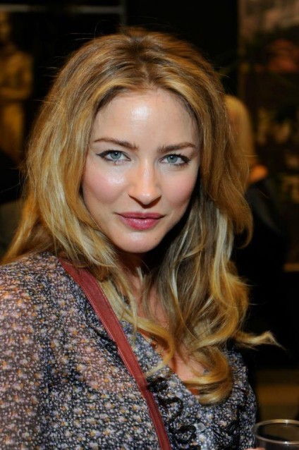 Tabrett Bethell Fotoğrafı