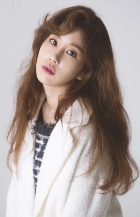 Yoo Ri-ah fotoğrafı