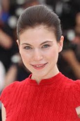 Nora Von Waldstätten fotoğrafı