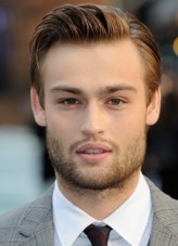 Douglas Booth fotoğrafı
