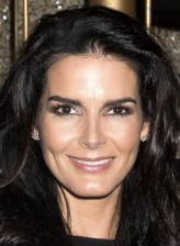 Angie Harmon fotoğrafı