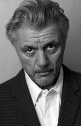 John Irving fotoğrafı