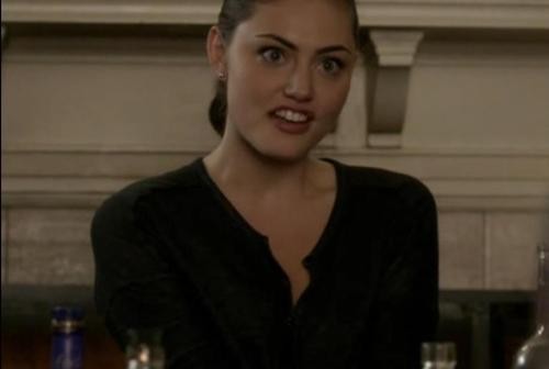 Phoebe Tonkin Fotoğrafı