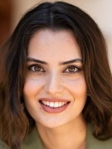 Yağmur Öztürk fotoğrafı