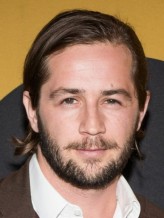 Michael Angarano fotoğrafı
