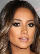 Shay Mitchell fotoğrafı