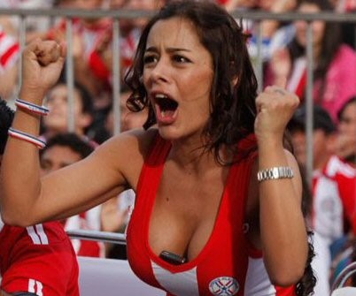 Larissa Riquelme Fotoğrafı