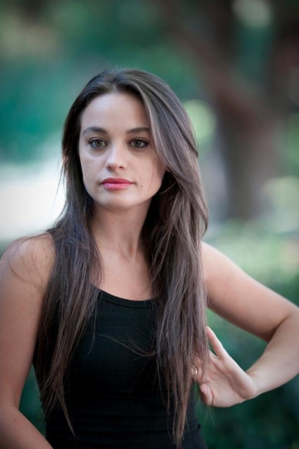 Özge Sezince fotoğrafı