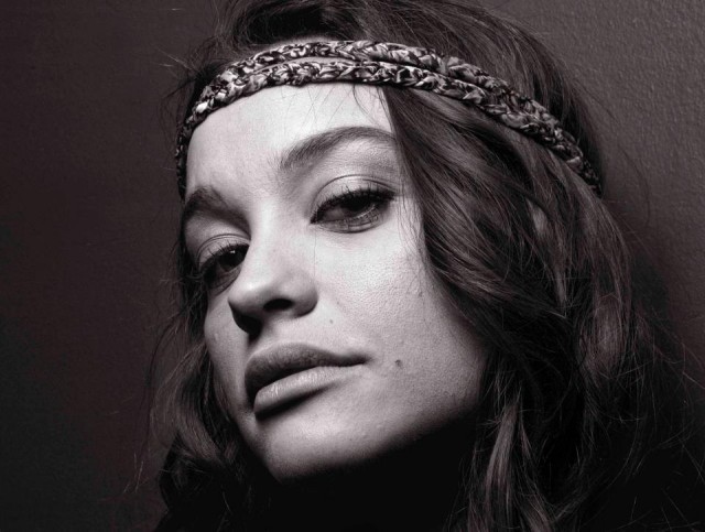 Özge Sezince fotoğrafı