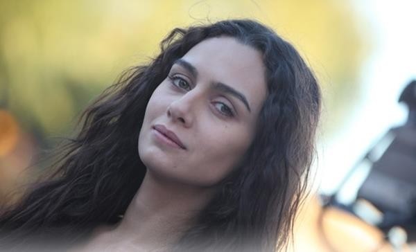 Birce Akalay Fotoğrafı