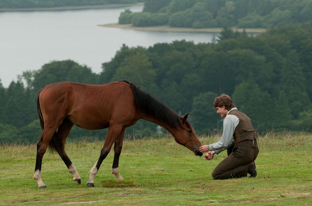 Jeremy Irvine Fotoğrafı