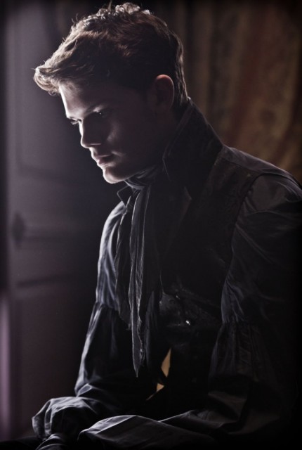 Jeremy Irvine Fotoğrafı