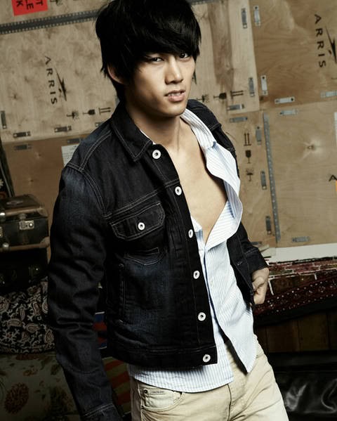 Taecyeon Fotoğrafı