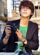 Yoon Si Yoon Fotoğrafı