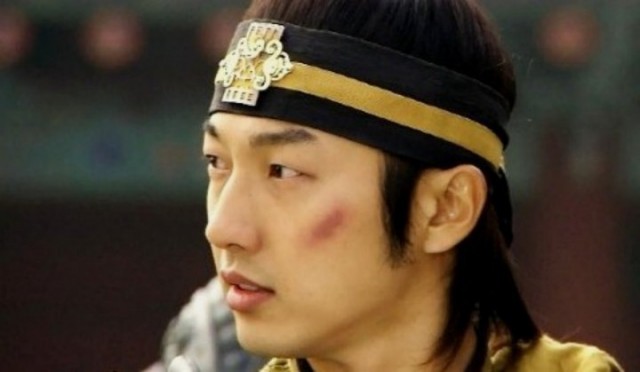 Lee Seung-hyo Fotoğrafı