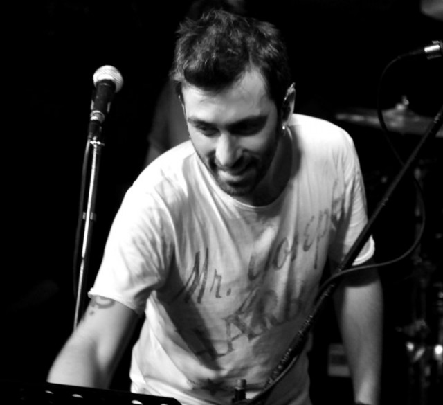 Erdem Yener fotoğrafı