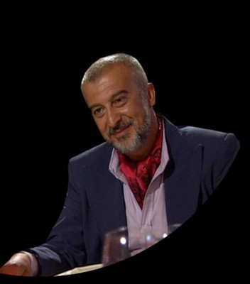 Hüseyin Avni Danyal fotoğrafı