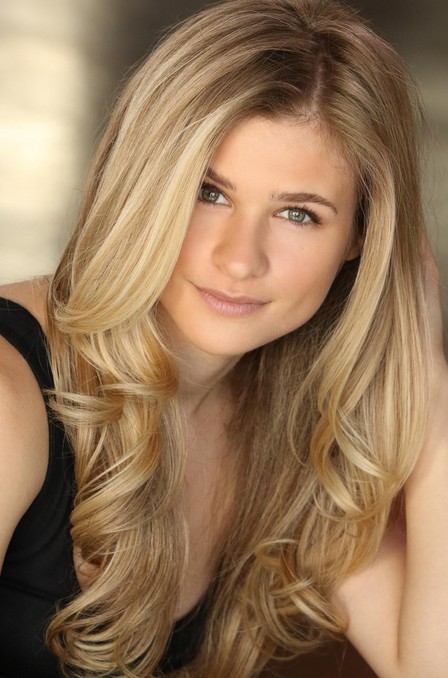 Jenna Boyd Fotoğrafı