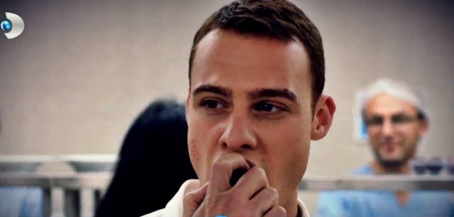 Kerem Bürsin Fotoğrafı