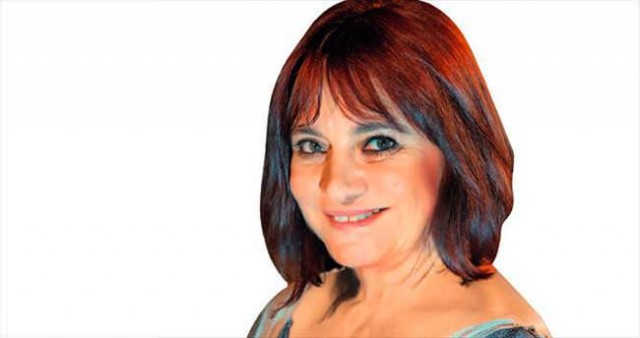 Arzu Okay fotoğrafı