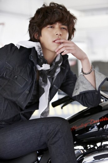 Lee Jang-woo Fotoğrafı