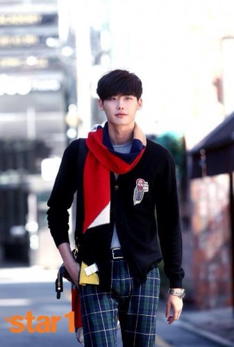Lee Jong-suk Fotoğrafı