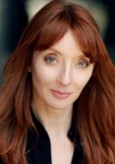 Elizabeth Berrington fotoğrafı