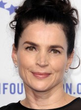 Julia Ormond fotoğrafı