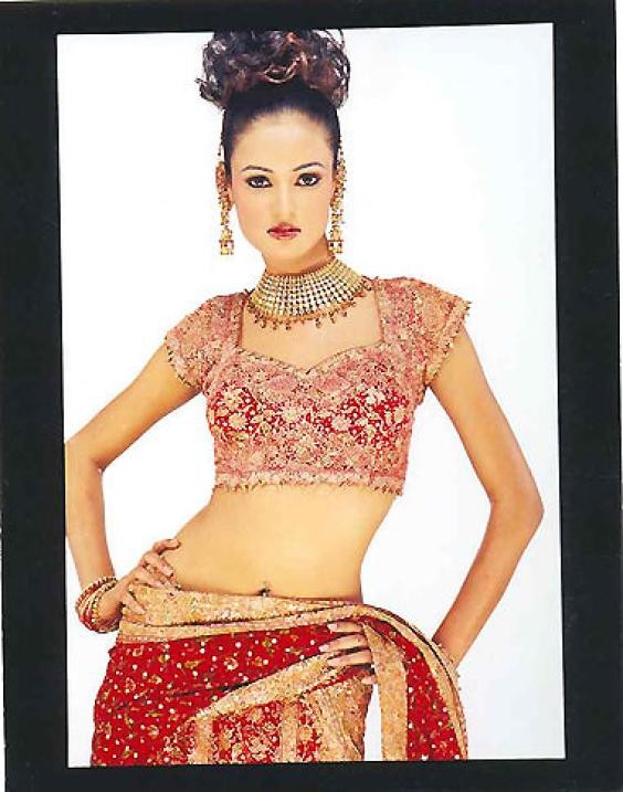 Sonal Chauhan fotoğrafı