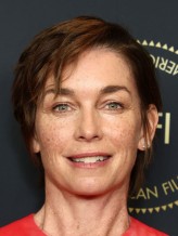Julianne Nicholson fotoğrafı
