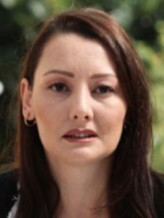 Nur Yazar fotoğrafı