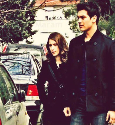 Hazal Kaya Fotoğrafı