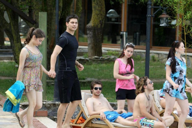 Hazal Kaya Fotoğrafı