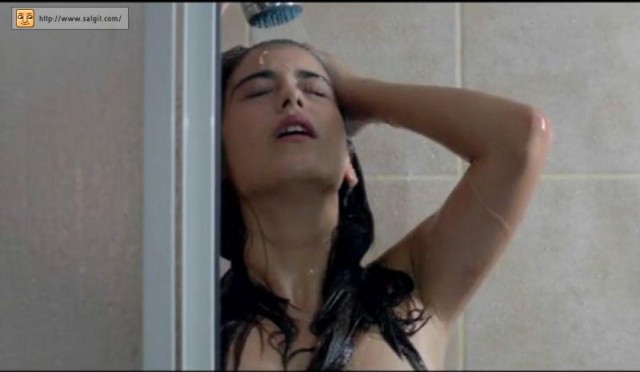 Hazal Kaya Fotoğrafı