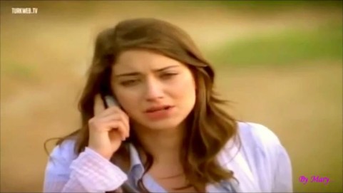 Hazal Kaya Fotoğrafı