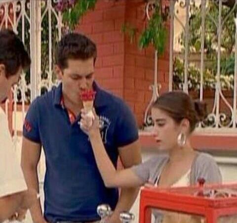 Hazal Kaya Fotoğrafı