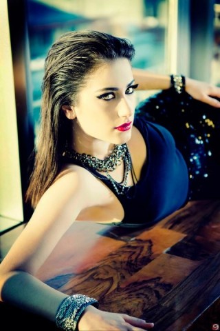 Hazal Kaya Fotoğrafı