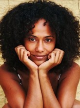 Naruna Costa fotoğrafı