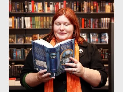 Cassandra Clare fotoğrafı