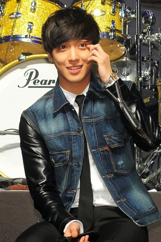 Jung Yong-Hwa Fotoğrafı