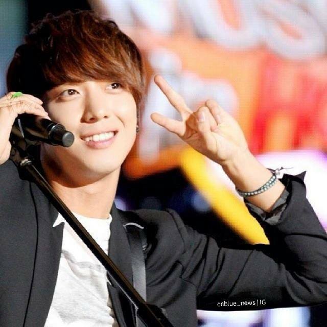 Jung Yong-Hwa Fotoğrafı