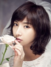 Lee Hae-in fotoğrafı