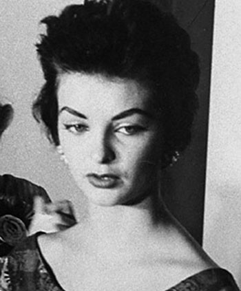 Leona Gage Fotoğrafı