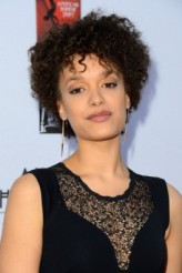 Britne Oldford fotoğrafı